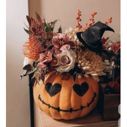 29/10 - Création d'une composition piquée dans une courge